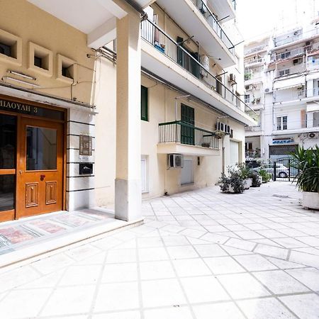 Delmare Mqueen Apartment เทสซาโลนิกิ ภายนอก รูปภาพ