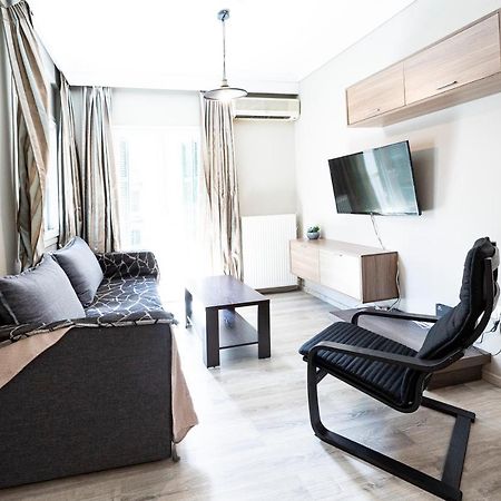 Delmare Mqueen Apartment เทสซาโลนิกิ ภายนอก รูปภาพ