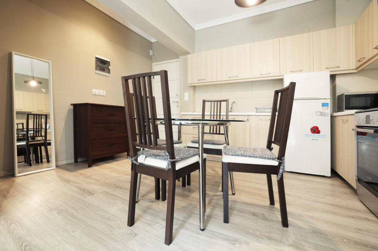 Delmare Mqueen Apartment เทสซาโลนิกิ ภายนอก รูปภาพ